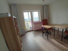Vanzare apartament de 4 camere in zona bd Unirii-Casa Poporului